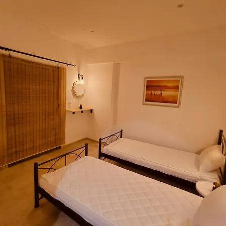 Relaxrooms, With 2 Single Beds Отель типа 