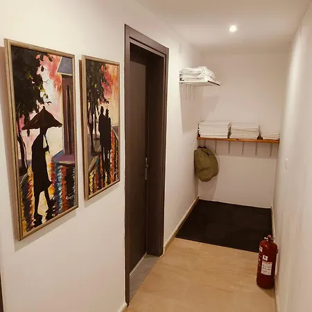 Relaxrooms, With 2 Single Beds Отель типа 