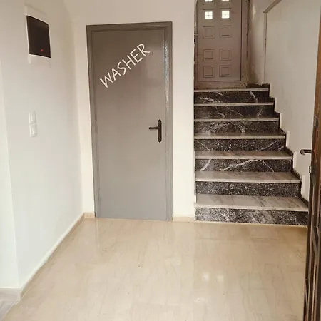 Relaxrooms, With 2 Single Beds Агиос-Георгиос