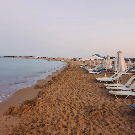 Relaxrooms, With 2 Single Beds آغيوس غيوريوس