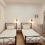 Relaxrooms, With 2 Single Beds Bed & Breakfast Agios Georgios (Corfu)