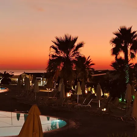 Relaxrooms, With 2 Single Beds *